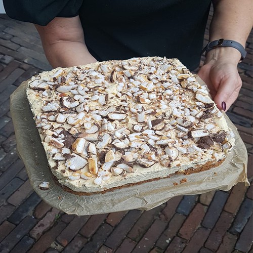 BOKKENPOOTJESTAART (9-12 PERSONEN)