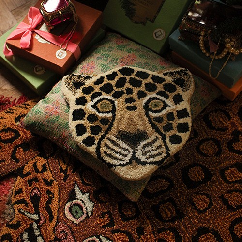 LOONY LEOPARD HEAD RUG