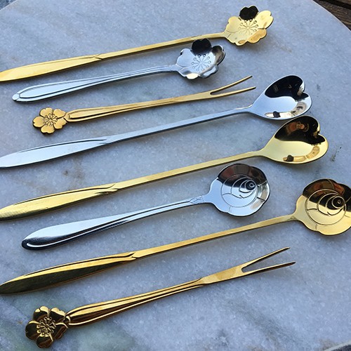 SET GOLD BIG SPOONS (4)